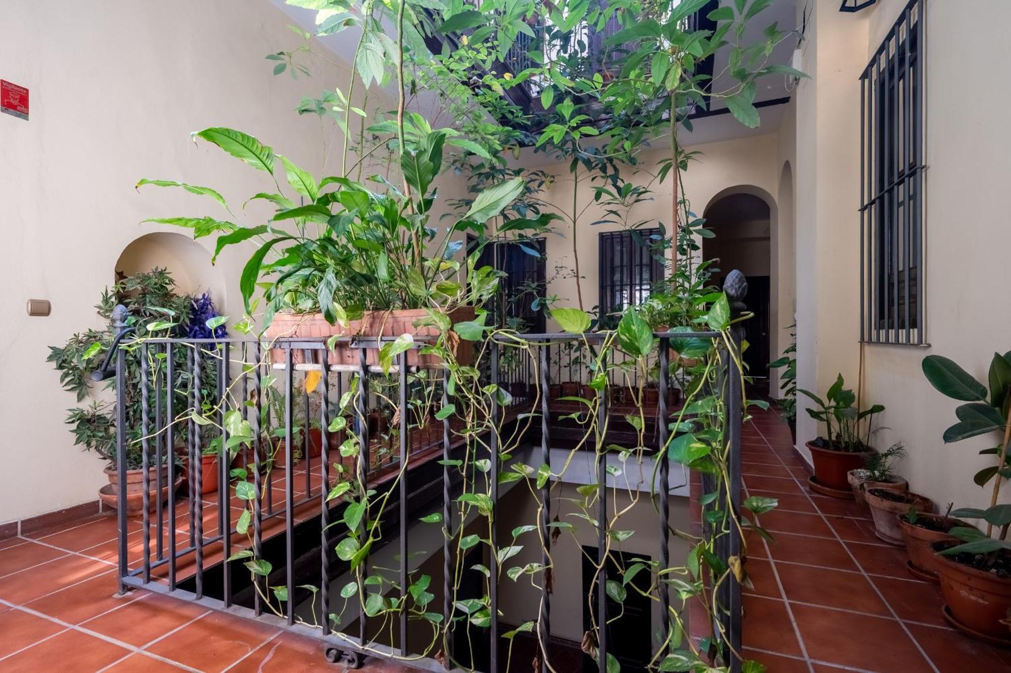 Plaza San Marcos Apartment Sewilla Zewnętrze zdjęcie